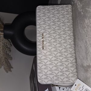 Michael Kors White and Gray Wallet